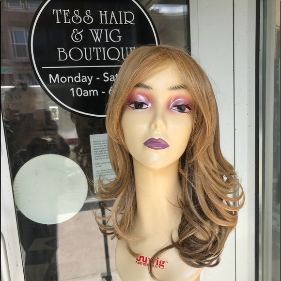 Blonde mix wig brand new bangs